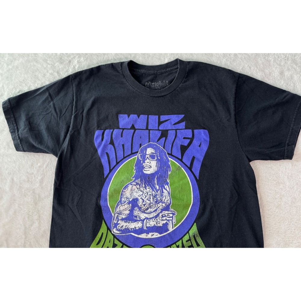 Wiz Khalifa Dazed & Blazed T-Shirt 2018 Hip Hop Tour Double Sided Medium Purple - Picture 2 of 11